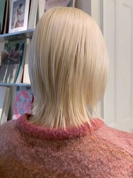 リリック(LYLICK) ハイトーンボブ