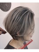 グレージュのシャドールーツ