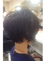 ペネロープ(Penelope)&nbsp;前下がりショート　【担当　RYO】