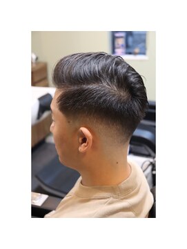 カスタムバーバースクレイプ(Custom Barber Scrape) スキンフェード！！