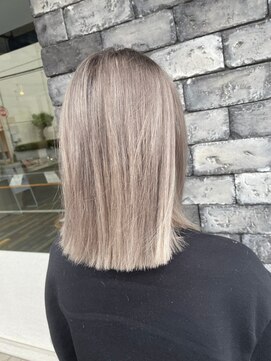 ライズ バイ レボ 柏店(RISE by REVO) 大人かわいい/レイヤーロング/グレーベージュ/前髪パーマ/柏