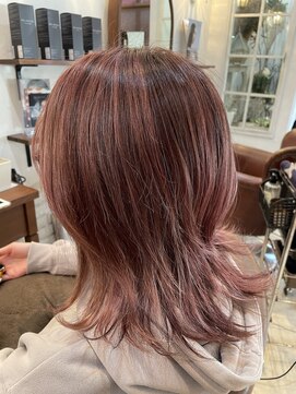 ヴィアンカ(Vianca) くびれレイヤー×ペールピンク系ハイライト