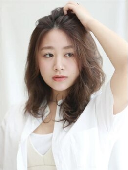 シェイプガーデンホリキリ(SHAPE GARDEN horikiri)の写真/大人女性必見！髪と頭皮の健康にこだわった頭皮にお悩みの方に大絶賛の白髪染めが大人気♪髪もつやつやに◎