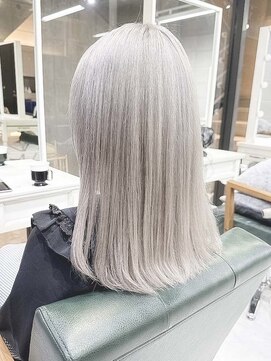 デイズ(days) ハイトーンカラー　Wカラー　ホワイトベージュカラーDAYS