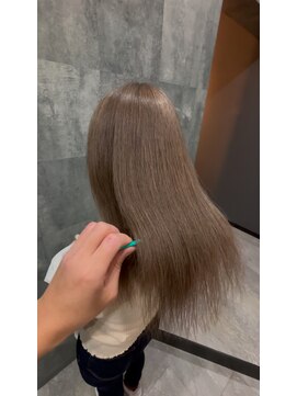 グレア(Glare) ミルクティベージュ