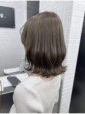 艶髪透明感切りっぱなしボブミルクティーグレージュ