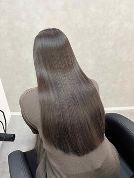 ウキ(uki) グレージュ　トリートメント