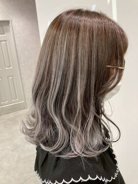 ウル バイ ドット(ulu by dot.) 【仁藤】髪質改善トリートメント/白髪ぼかし[町田駅/ストレート]