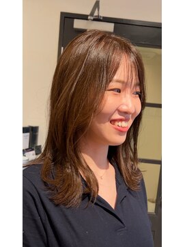 アーカイブ(archive) ミディアムレングスのレイヤーカットを韓国風に archive垂水