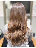 分け目改善ふんわりベージュヘア