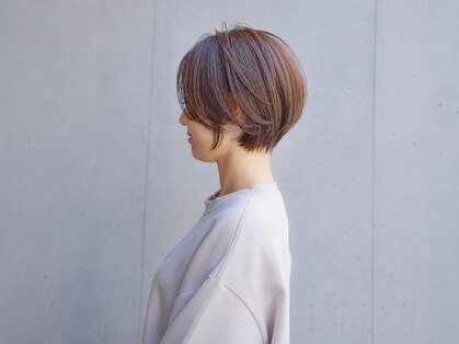 アンダースペル(UNDER SPELL)の写真