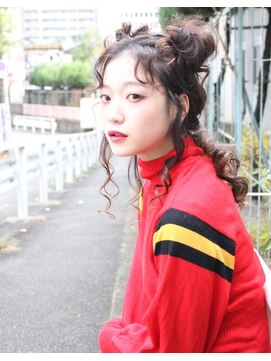 ロイ プラスアティック(roi ＋attic) ニューロマンティクスアレンジ 異空間美容室roi