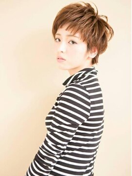 エムシーン(M scene) 大人かわいいショートスタイル