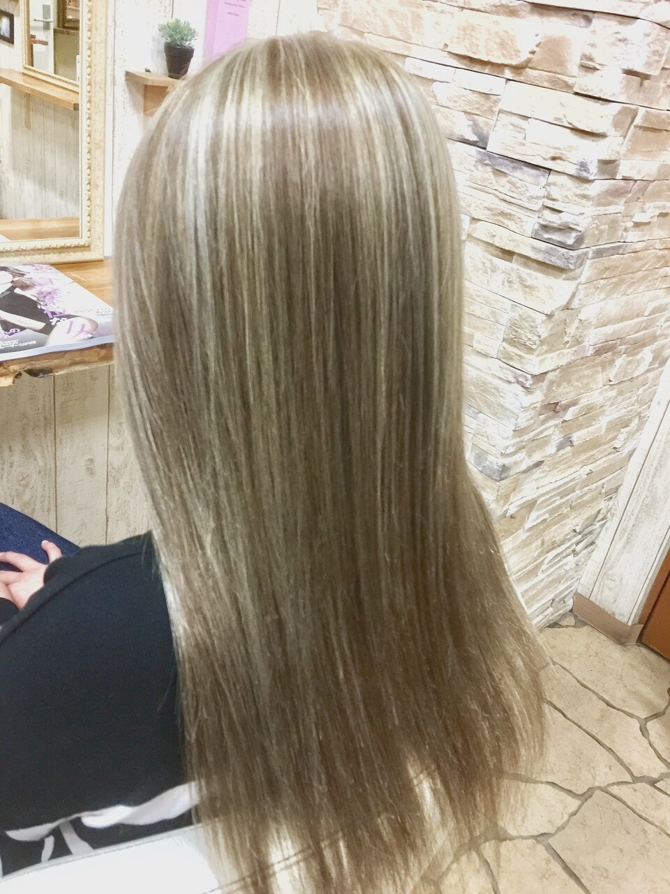 2026年夏】メッシュカラーの髪型・ヘアアレンジ｜人気順