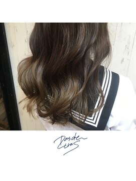 パドトロワ(Pas de trois) 新潟駅南×赤味除去色素改善カラー