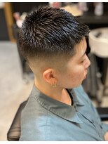 フランクスバーバー アンド ビアークラブ(FRANK'S BARBER and BEER CLUB)&nbsp;ショートレイヤースキンフェードクロップバズテクノ