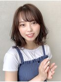 20代　エアリーミディ　くびれヘア　小顔カット　大人かわいい