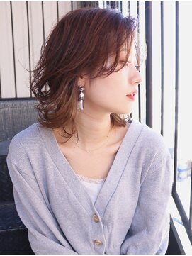 アンビエンテ(ambiente) インナーカラー　マッシュウルフ　外ハネボブ