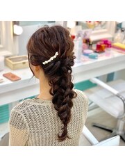 編み下ろしヘア【結婚式】【ヘアセット】【トレンド】【デート】