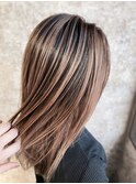 バレイヤージュカラー　艶髪美髪ストレートロング　20代30代40代