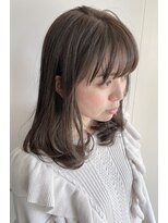 ヘアーアンドエステティック ヴェリス(hair&esthetic Velis) 【Velis】イルミナカラーのアッシュグレーセミロング♪