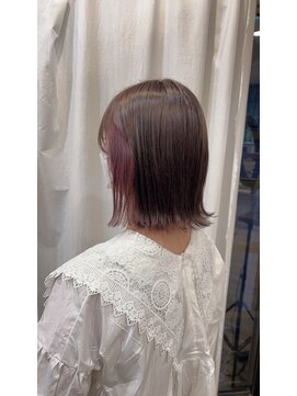 ペイジバイネオリーブ 吉祥寺店(Paige by Neolive) ブラウンベースに鮮やかなインナーカラーでおしゃれボブヘアー☆