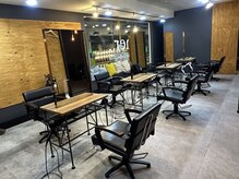 メル バイ ヘアサロン ニド(mer..by hair salon Nido)の雰囲気（落ち着いた雰囲気の店内です♪）