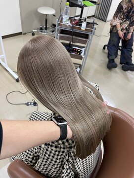 ロイス 神宮前(ROIS) 透明感ベージュカラー/ダブルカラー/ケアブリーチ[表参道駅]