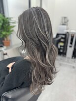 アルドーレフィエロ シンサイバシ(Ardore fiero shinsaibashi)&nbsp;コントラスト極ハイライト☆グレーベージュ