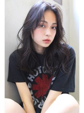 ブラン 栄(Blanc) 【Blanc】透明感カラー＿ウルフレイヤーロング＿ミディアムヘア