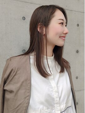 クウキ (kuuki) 大人可愛いストレートパーマ縮毛矯正オリーブグレージュ／浅間町