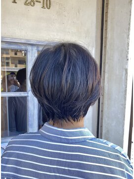 エイミーバイアフロート(amie by afloat) 柔らかシルエットのショートレイヤー◎