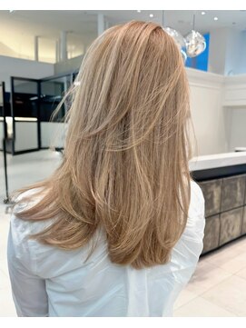 アルティファータ(artifata) ハイトーン ハイライト バレイヤージュ ブリーチ ダブルカラー