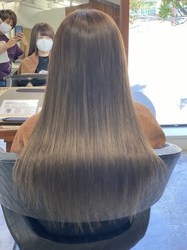 フツーロ 栄(FUTURO) プルエクステ