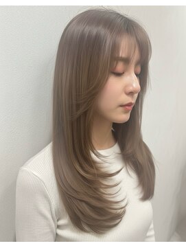 エールバイボヌール(Ere by Bonheur) レイヤーカット/透明感ベージュカラー