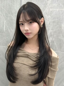 マウル ナゴヤ 名駅(MAEUL NAGOYA) レイヤーカット　ワンカール　グレージュ　流し前髪『桔川 恒』