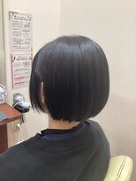 美容室ヒラトヤ 都南店&nbsp;抜け感地毛風黒髪（暗髪）ナチュラルストレート似合わせカット