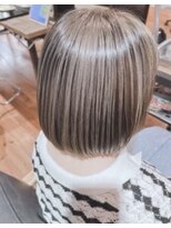 トゥリキャンバス(tRe canvas.)&nbsp;白髪ぼかしハイライト