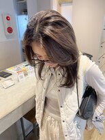 ハウス(HOUSE)&nbsp;透明感たっぷり柔らかいベージュカラー
