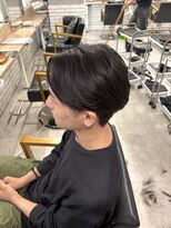 モク(mok)&nbsp;曲がる縮毛矯正で綺麗な毛流れを！