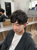 リレーションメンズヘアー(RELATION MEN'S HAIR)&nbsp;ニュアンスパーマラウンドマッシュセンター分け短髪メンズ