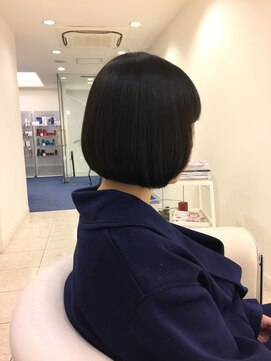 サロン ド コワフュールシェ トモ(salon de coiffure chez tomo) ボブ