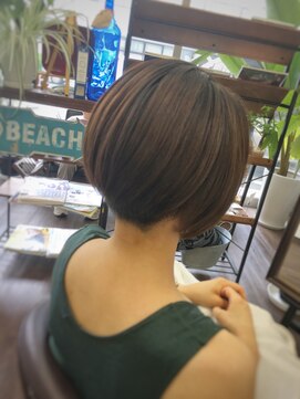 ルーツ ヘアー(Roots hair) 襟足スッキリボブスタイル