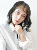 波巻きボブ_くびれミディイヤリングカラー_28315