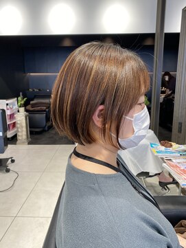 ヘアーサロンデフォーエバールークス(hairsalon de Forever Lux) ハイライトショートボブ　大人スタイル