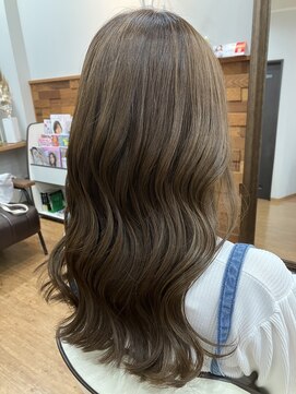 フリー(Free) 20代30代40代大人可愛いベージュモテ髪ブラウン