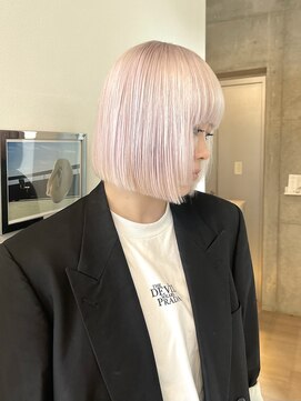 オーオシカシカスペース(OOO YY Space) ホワイトヘア/ブリーチ/トリプルカラー/ハイトーンカラー