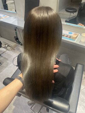 アルーシェ 新宿店(Alushe) Olivebeige