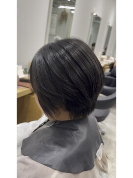 アヴァンス 京橋店(AVANCE) 頭の形が綺麗に見える丸みショート