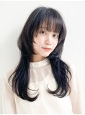 黒髪でもOK！ウルフレイヤーカット×韓国風くびれヘア